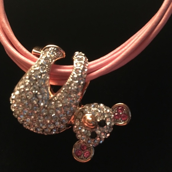 Jewelry - New genuine Swarovski Crystal & leather necklace